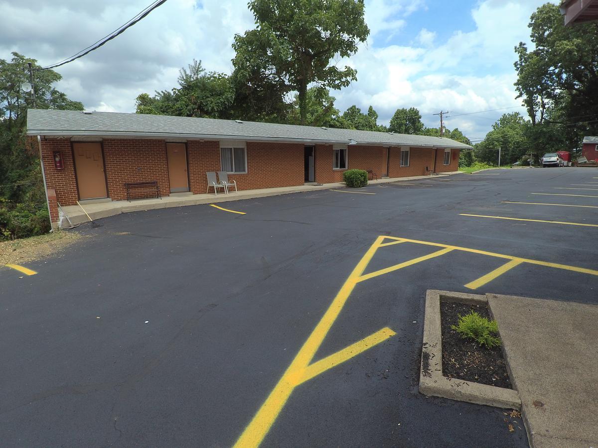 Highland Inn New Cumberland Εξωτερικό φωτογραφία