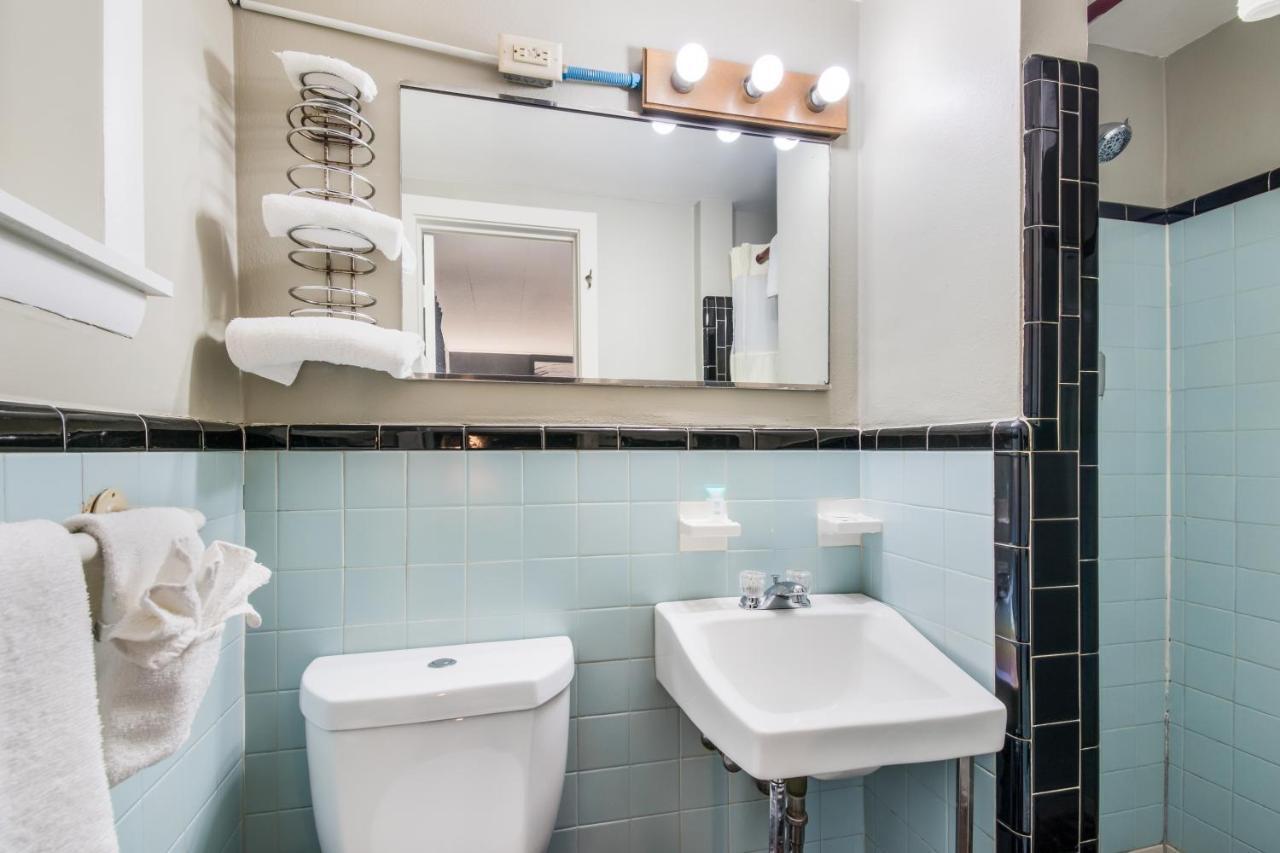 Highland Inn New Cumberland Εξωτερικό φωτογραφία