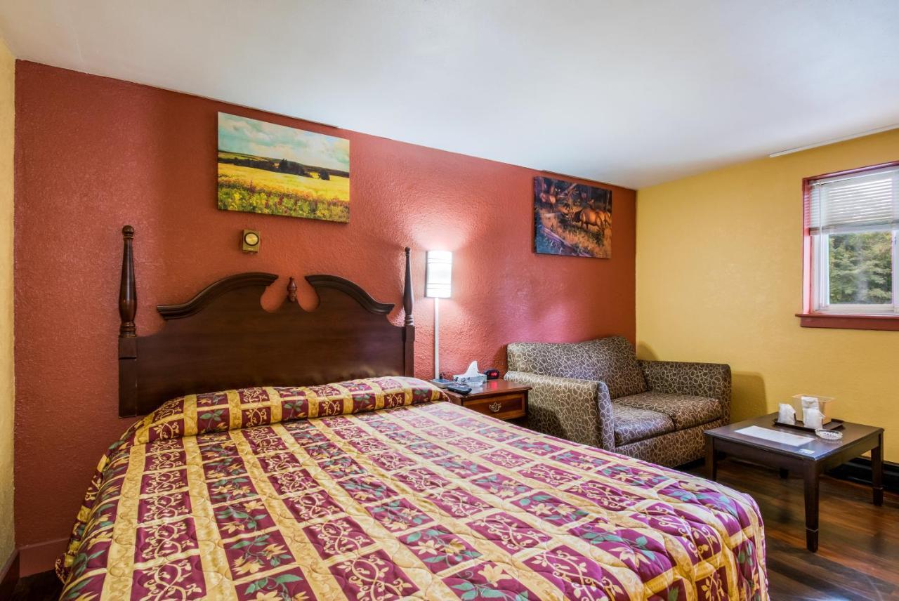 Highland Inn New Cumberland Εξωτερικό φωτογραφία