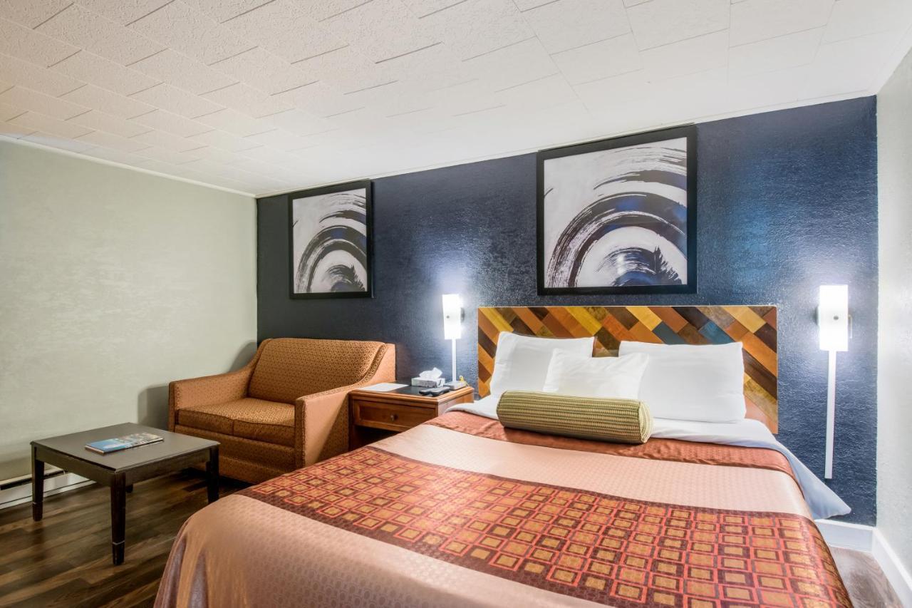 Highland Inn New Cumberland Εξωτερικό φωτογραφία