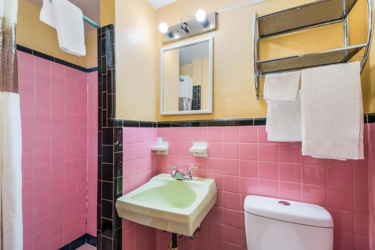 Highland Inn New Cumberland Εξωτερικό φωτογραφία