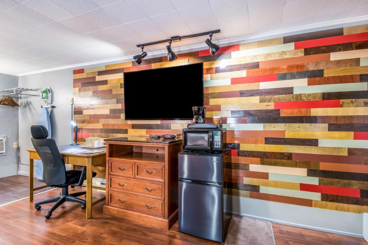 Highland Inn New Cumberland Εξωτερικό φωτογραφία