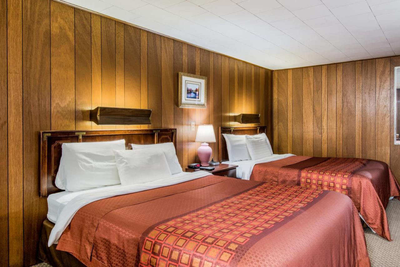 Highland Inn New Cumberland Εξωτερικό φωτογραφία